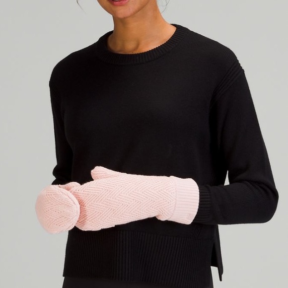 LAST SET:  Lululemon Sherpa Weave Beanie Hat & Mittens - Picture 12 of 14